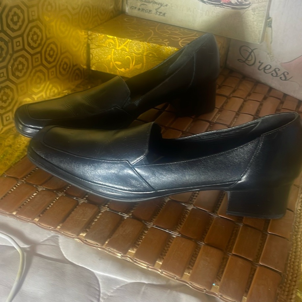 Amalfi Black Leather Loafers Women’s - Picture 4 of 7
